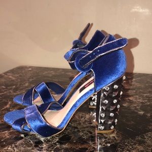 Blue velour Betseyville heels